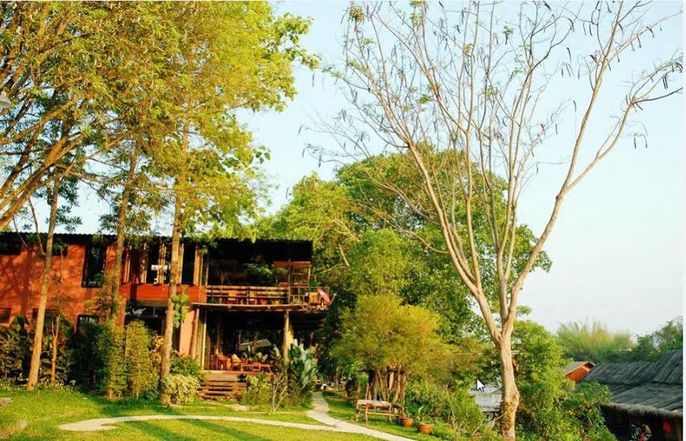 Boutique Raft Resort Ban Huai Maenam Noi Exteriör bild