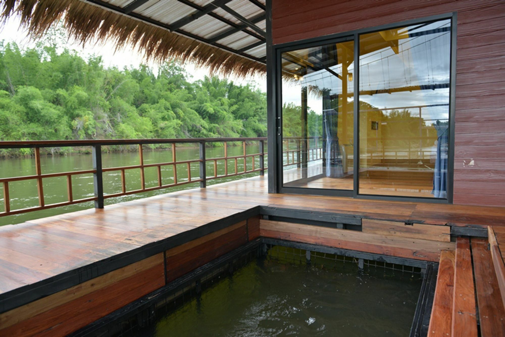 Boutique Raft Resort Ban Huai Maenam Noi Exteriör bild